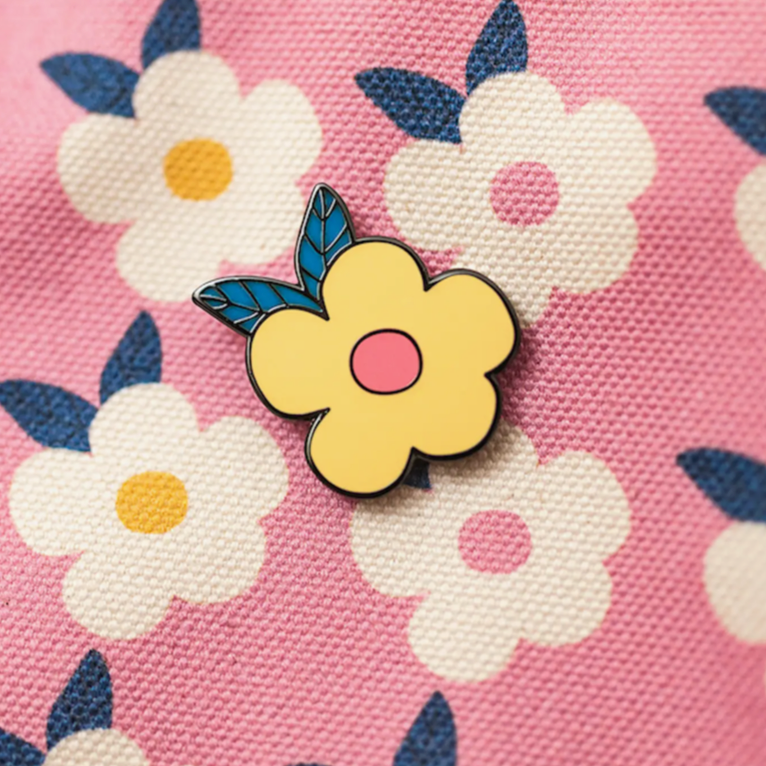 Enamel Happy Pin Badge - Flower